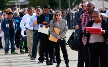 تراجع طلبات إعانة البطالة الأميركية إلى 229 ألف طلب