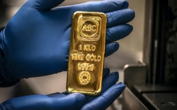 الذهب-عند-أعلى-مستوى-لأكثر-من-أسبوع-مع-تراجع-الدولار-2024-02-20