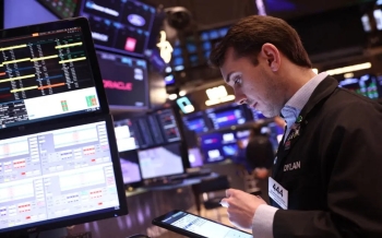 s-p-500-hits-record-high-on-inflation-data-2025-09-10