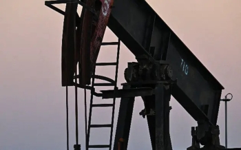 Oil prices posted weekly gains amid supply concerns.