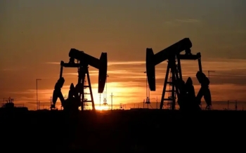 us-energy-information-administration-predicts-peak-oil-production-2025-04-15