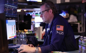 dow-jones-index-rises-500-points-to-new-record-high-2025-09-11