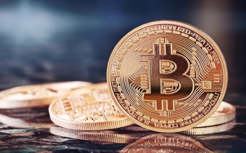 بتكوين-تقفز-فوق-100-ألف-دولار-لأول-مرة-منذ-فبراير-2025-05-08