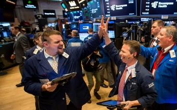 The Nasdaq Composite Index highest quarterly gains in two years