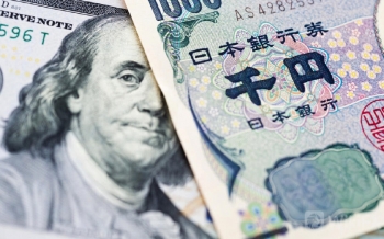 the-dollar-is-at-a-6-week-low-against-the-yen-as-bets-on-recession-increase-2022-08-01