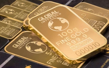 gold-hits-new-high-as-more-interest-rate-cuts-expected-2025-09-22