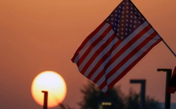 us-services-sector-recovers-employment-slows-again-2025-07-03